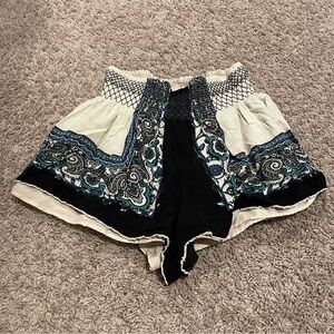 Forever 21 tribal print skirt black white medium